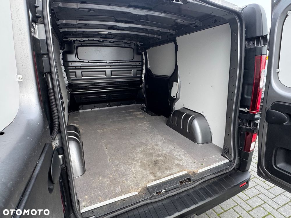 Opel Vivaro - 33