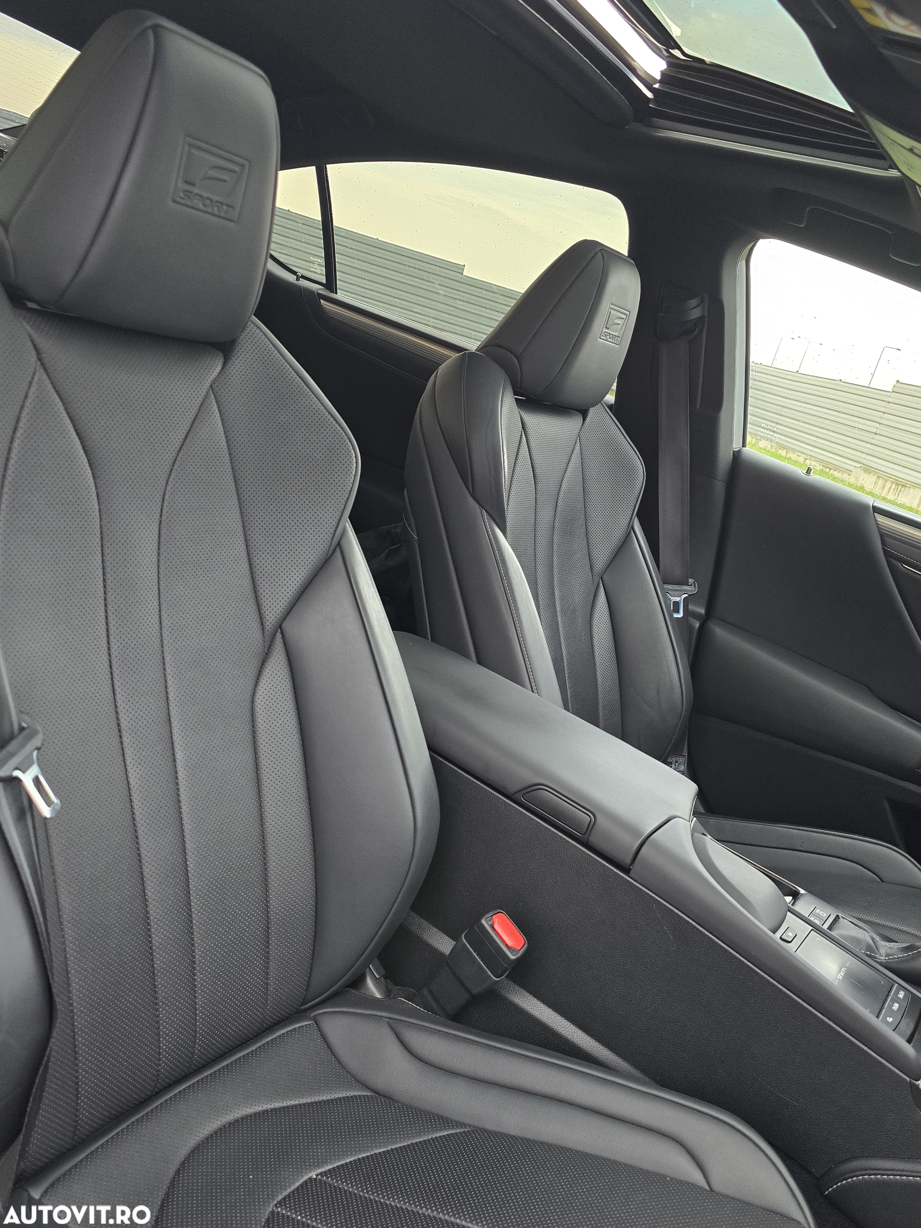 Lexus Seria ES 300h F Sport - 8