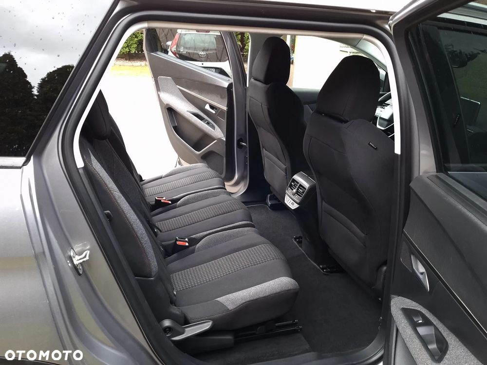 Peugeot 5008 BlueHDi 120 EAT6 Allure - 13