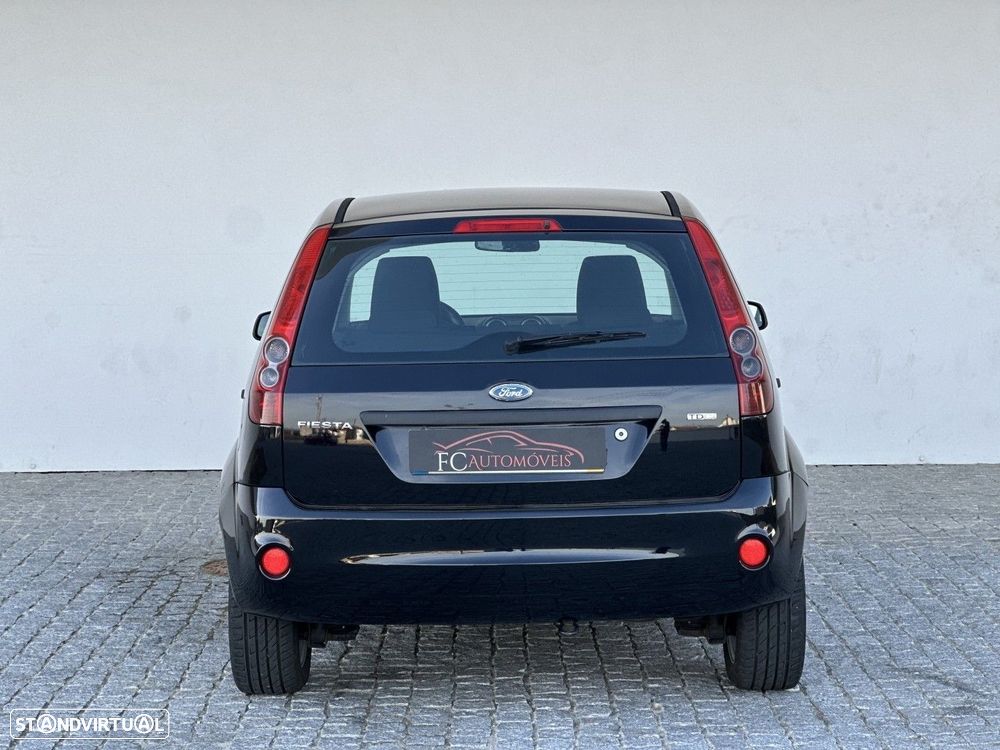 Ford Fiesta 1.4 TDCI Ambiente - 17