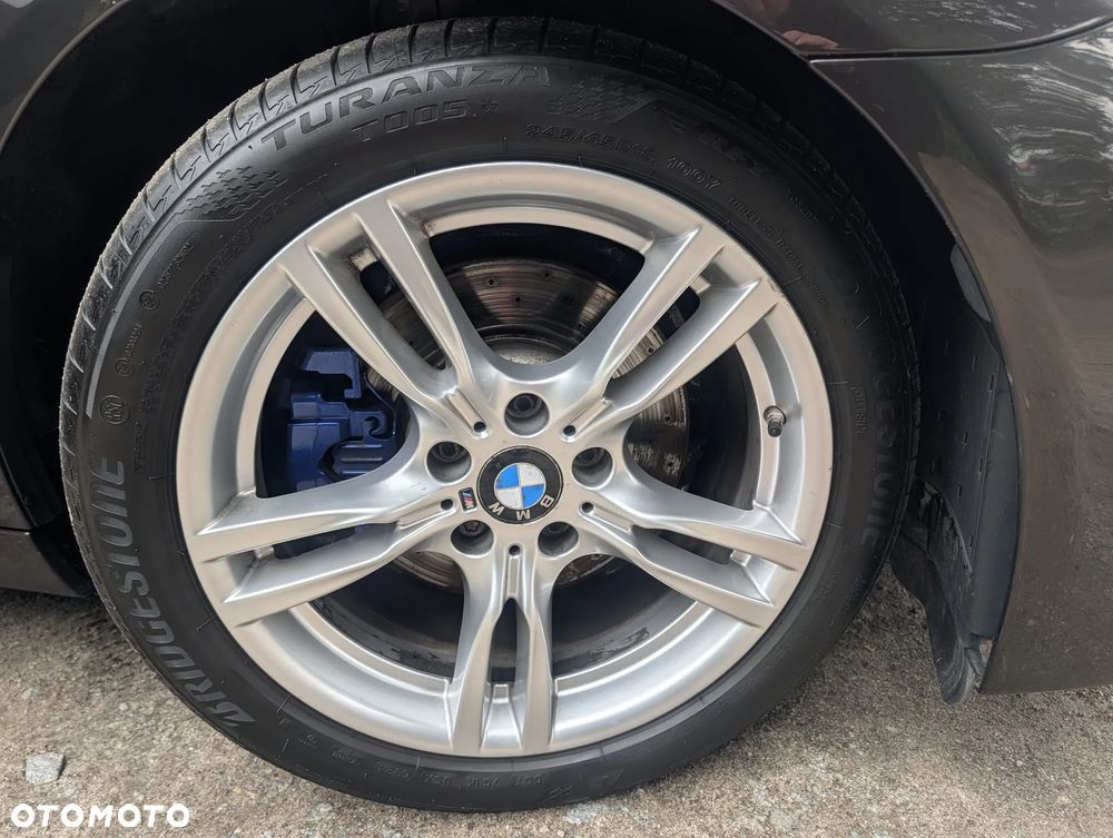 BMW Seria 5 520d M Sport - 27