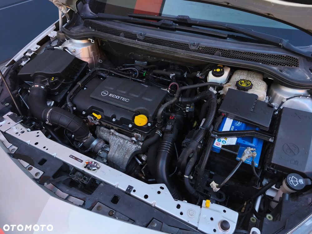 Opel Astra 1.4 T Cosmo EU6 - 26