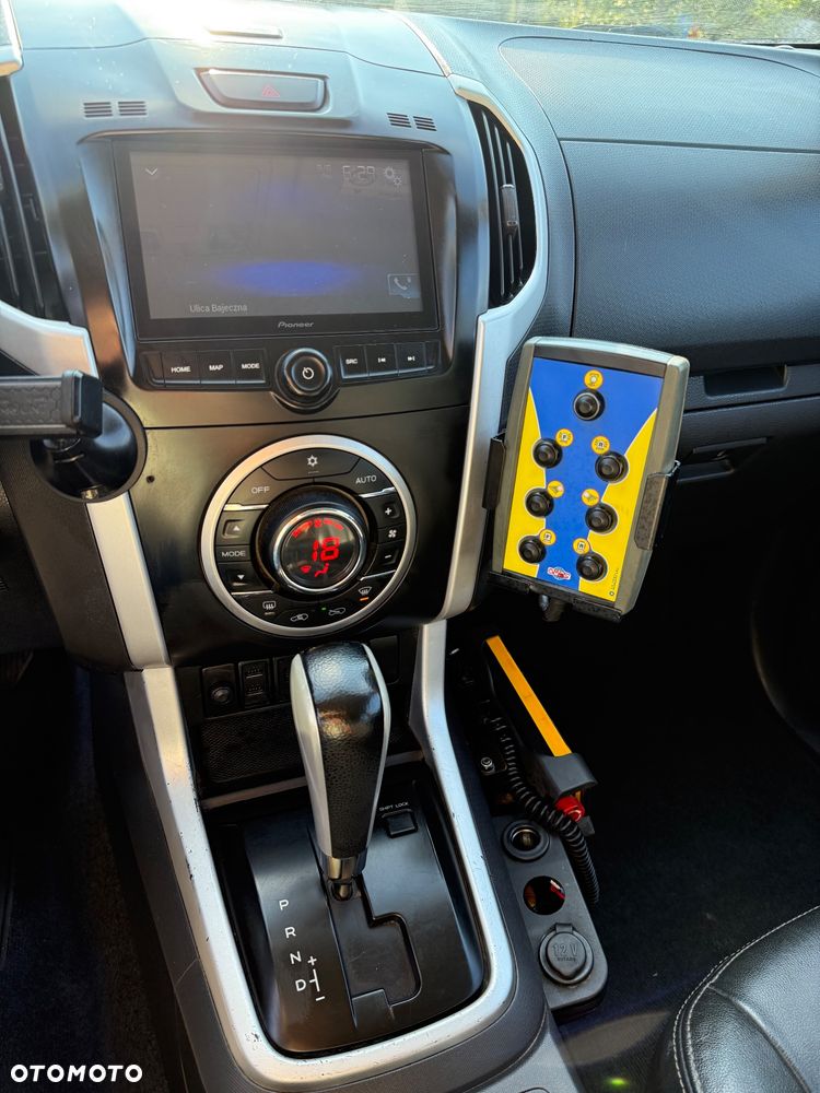 Isuzu D-Max OMARS Holownik Pomoc Drogowa widły widelec laweta Jige CoMeAr - 11