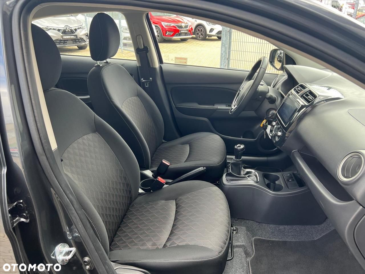 Mitsubishi Space Star 1.2 AS&G Invite - 14
