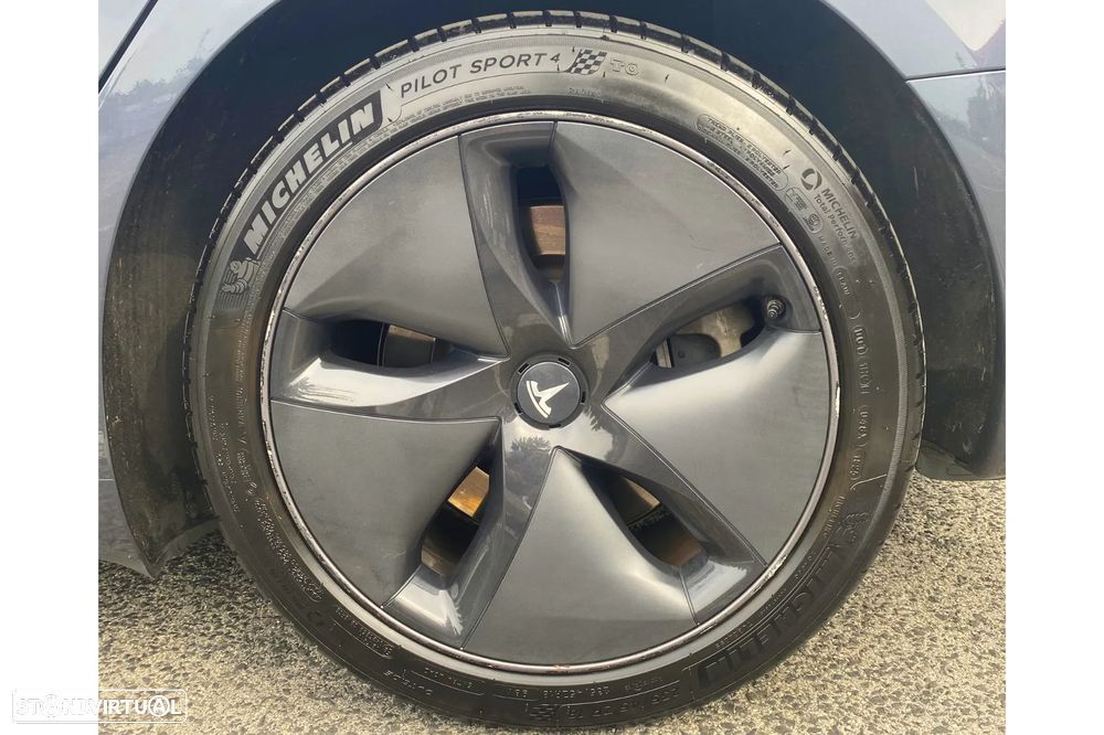 Tesla Model 3 Long-Range Dual Motor AWD - 14