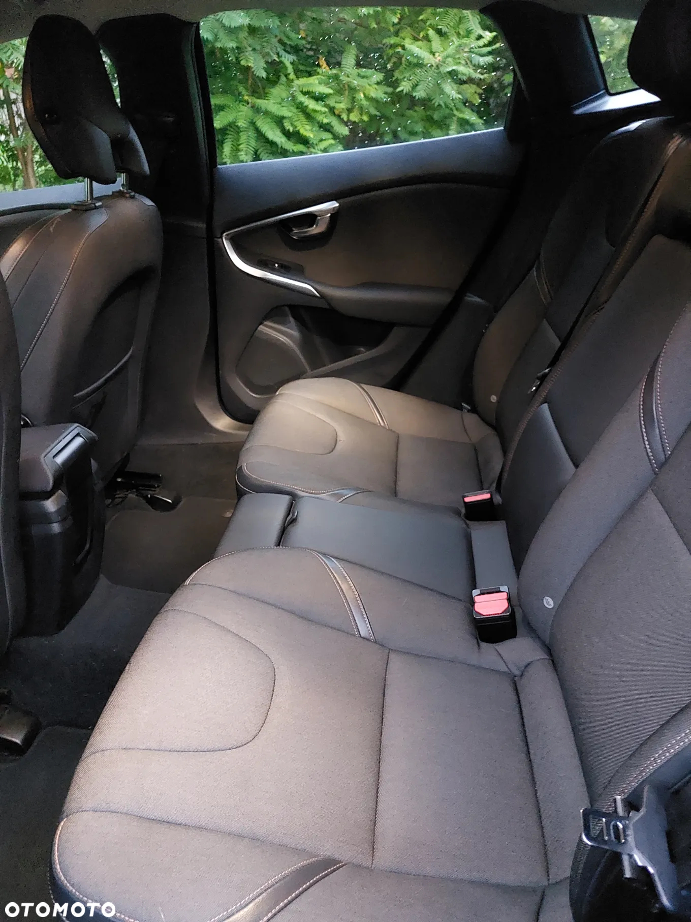 Volvo V40 Cross Country D2 Momentum - 28