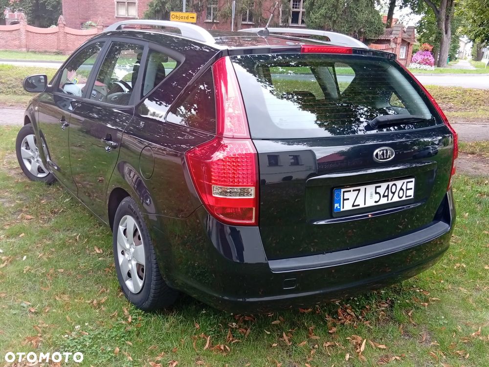 Kia Ceed - 7