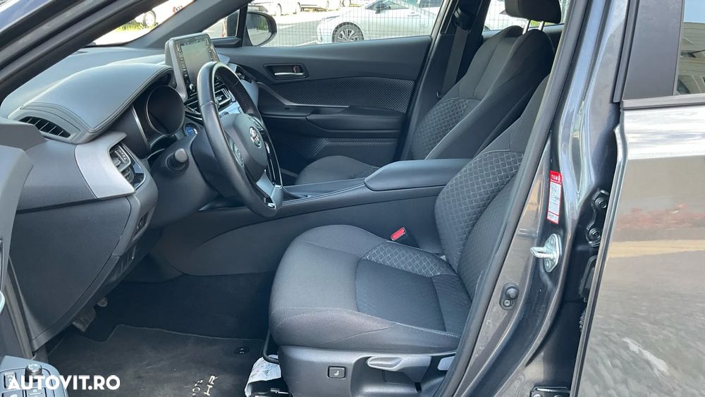Toyota C-HR 1.8 HSD 122 CP 4x2 CVT Core - 16