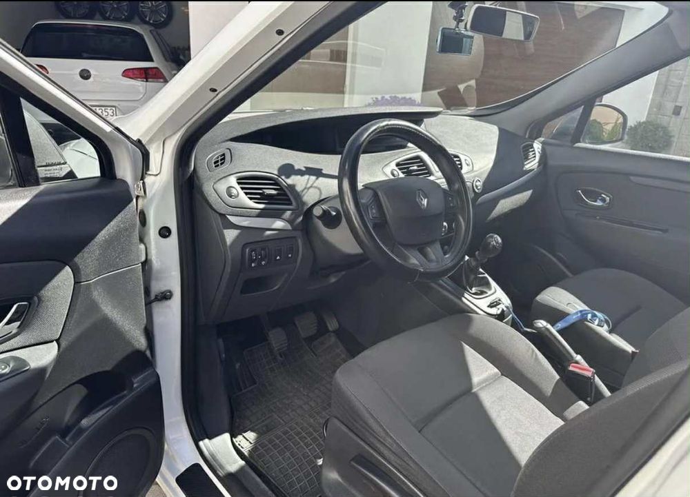Renault Scenic ENERGY TCe 115 Expression - 13