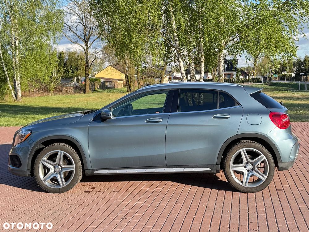 Mercedes-Benz GLA 250 4Matic 7G-DCT AMG Line - 11