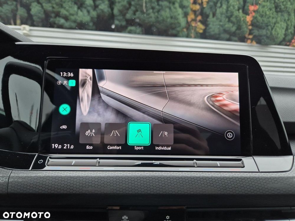 Volkswagen Golf VIII 2.0 TSI GTI DSG - 27