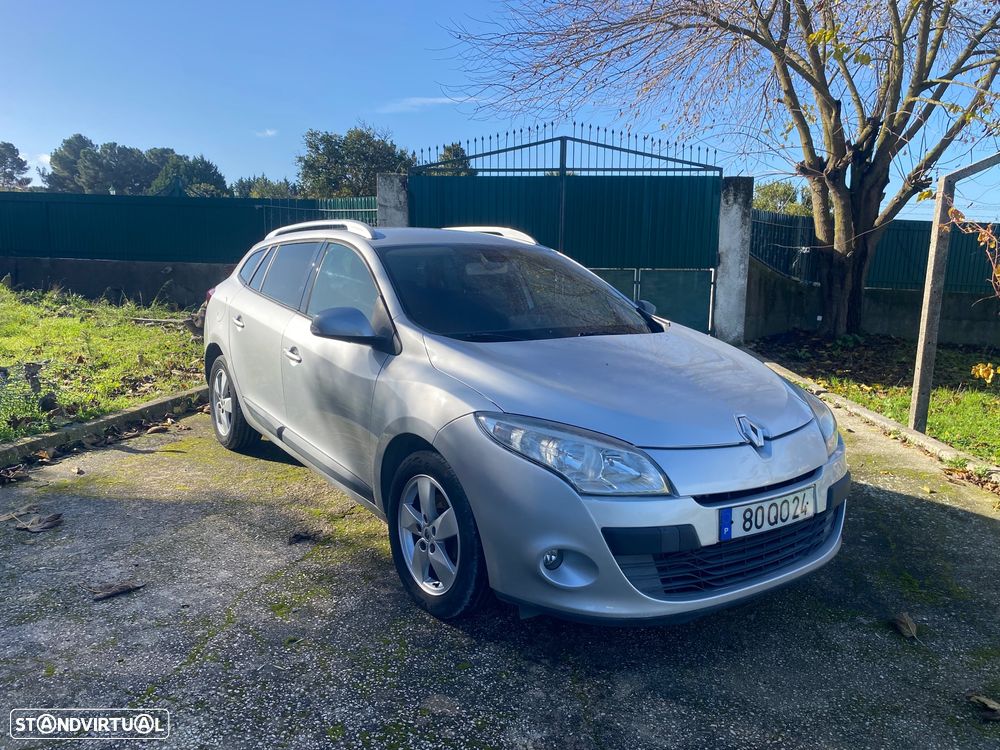 Renault Mégane Sport Tourer dCi 110 FAP Dynamique - 1