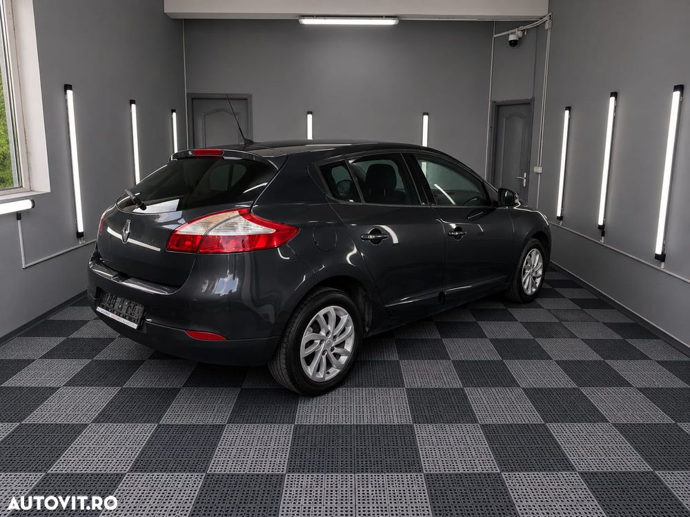 Renault Megane 1.5 dCi Dynamique - 4