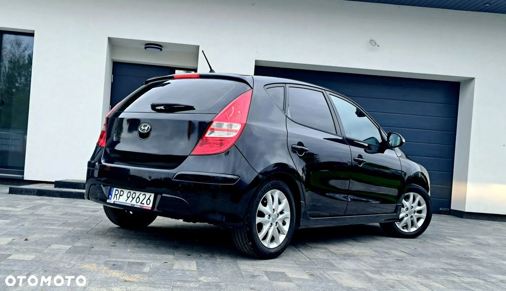 Hyundai i30 - 23