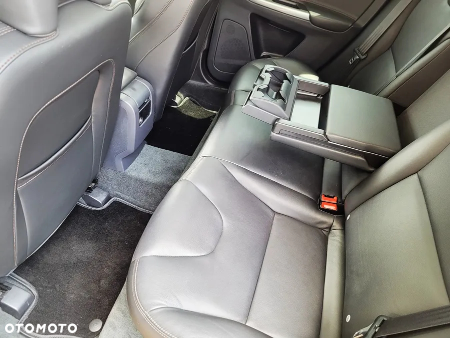 Volvo XC 60 - 25