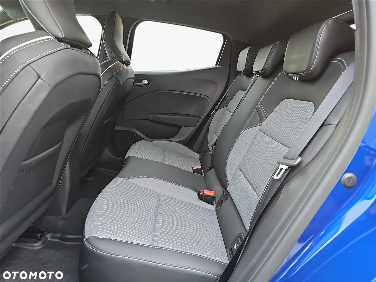 Renault Clio - 17