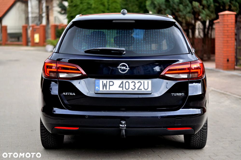 Opel Astra 1.4 T Dynamic S&S - 10