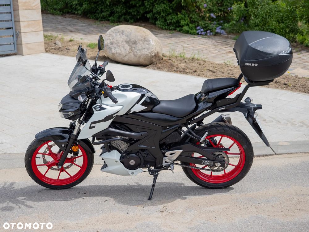 Suzuki GSX - 1