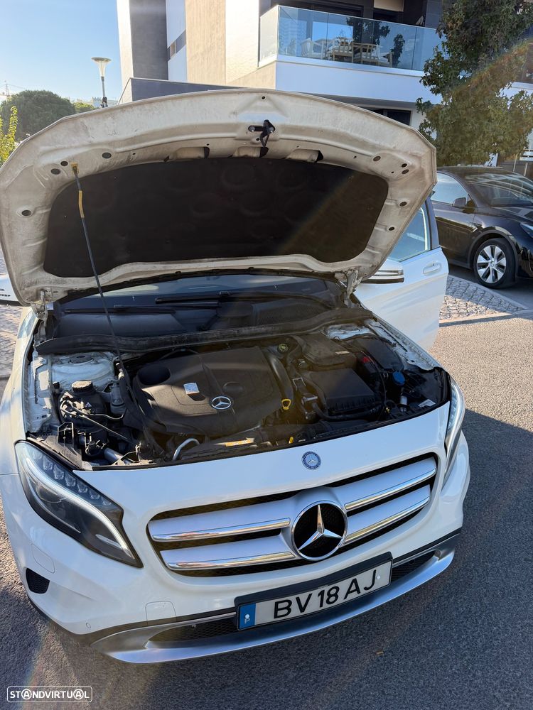Mercedes-Benz GLA 200 (CDI) d 4Matic 7G-DCT Urban - 15