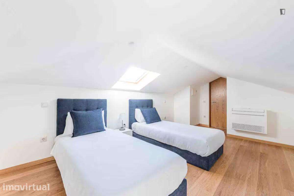 Apartamento com 4 quartos - localizado em Santo Ildefonso Porto - Grande imagem: 2/20