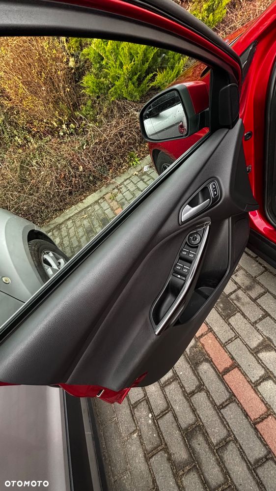 Ford Focus 1.0 EcoBoost SYNC Edition ASS PowerShift - 13