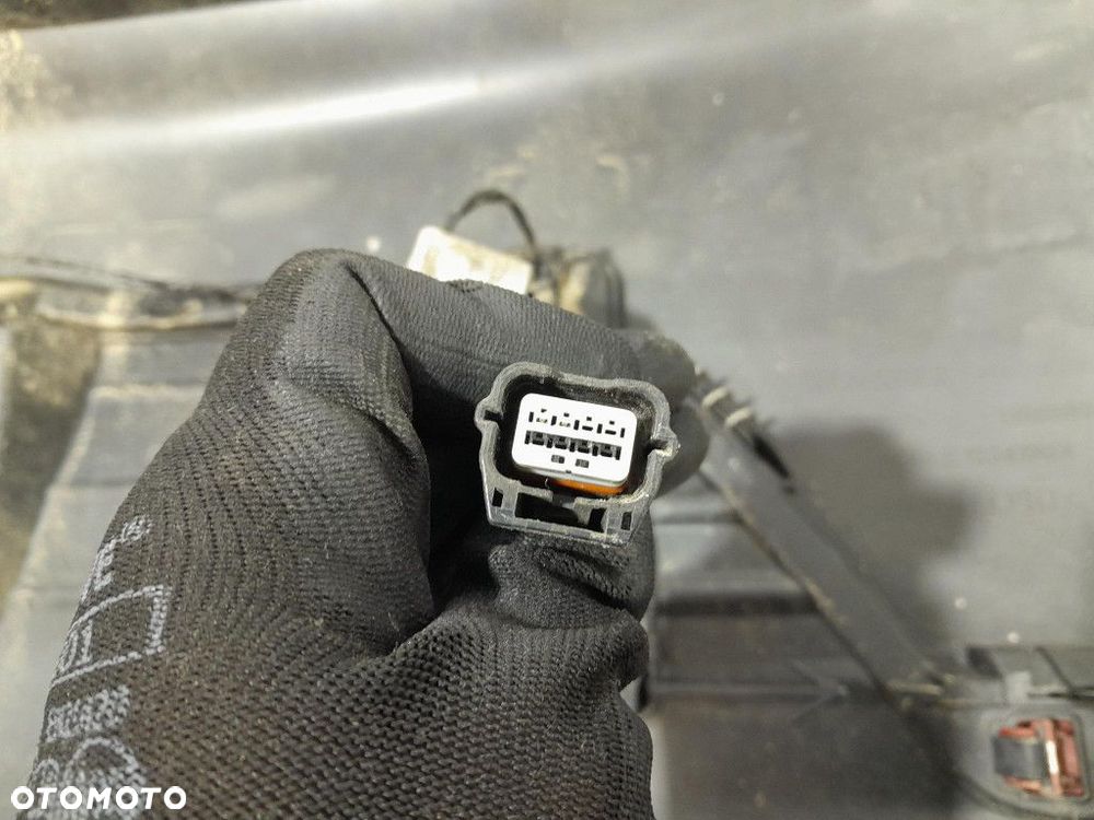 RENAULT CLIO IV HB  ZDERZAK TYŁ TEGNE - 14