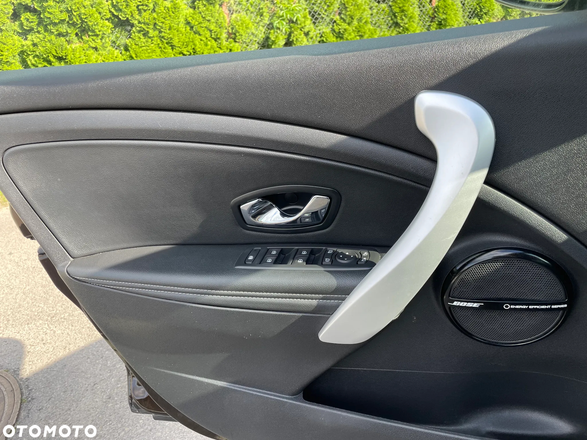 Renault Megane ENERGY TCe 115 Start & Stop Paris Business - 30