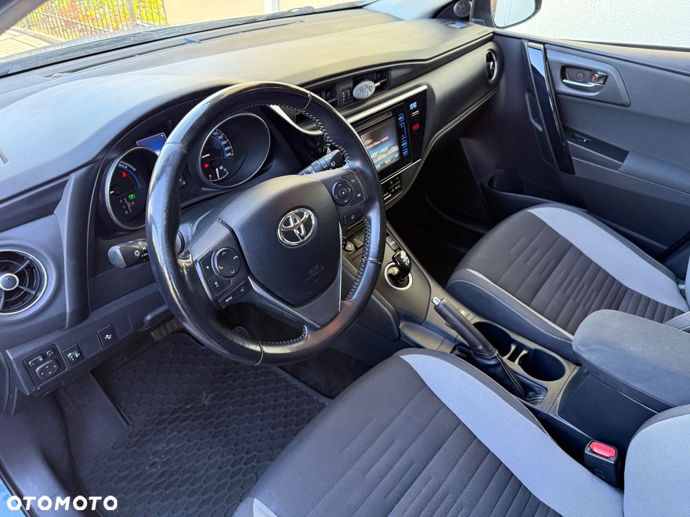 Toyota Auris 1.8 HSD Sol - 9