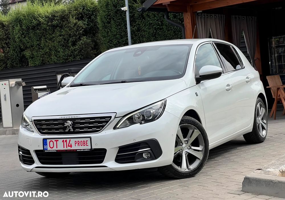 Peugeot 308 2020 photo 2