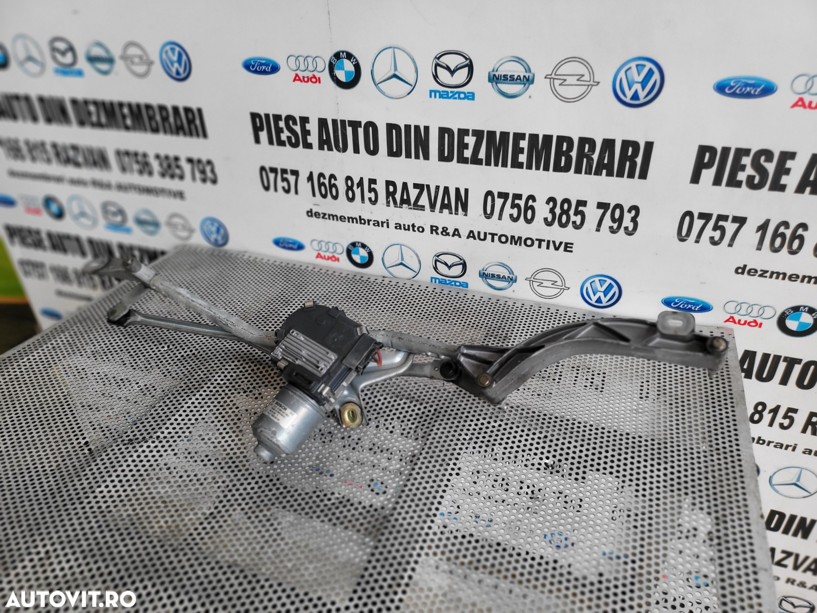 Ansamblu Motoras Stergatoare Mercedes E Class W211 Volan Stanga Dezmembrez Mercedes E Class W211 2. - 4