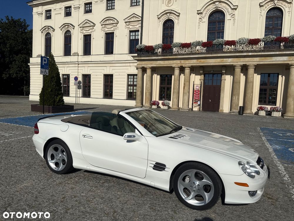 Mercedes-Benz SL - 24