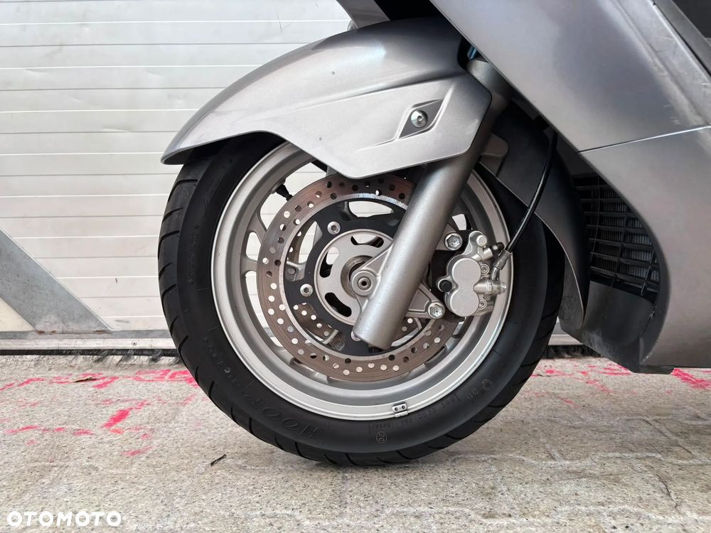 Suzuki Burgman - 19
