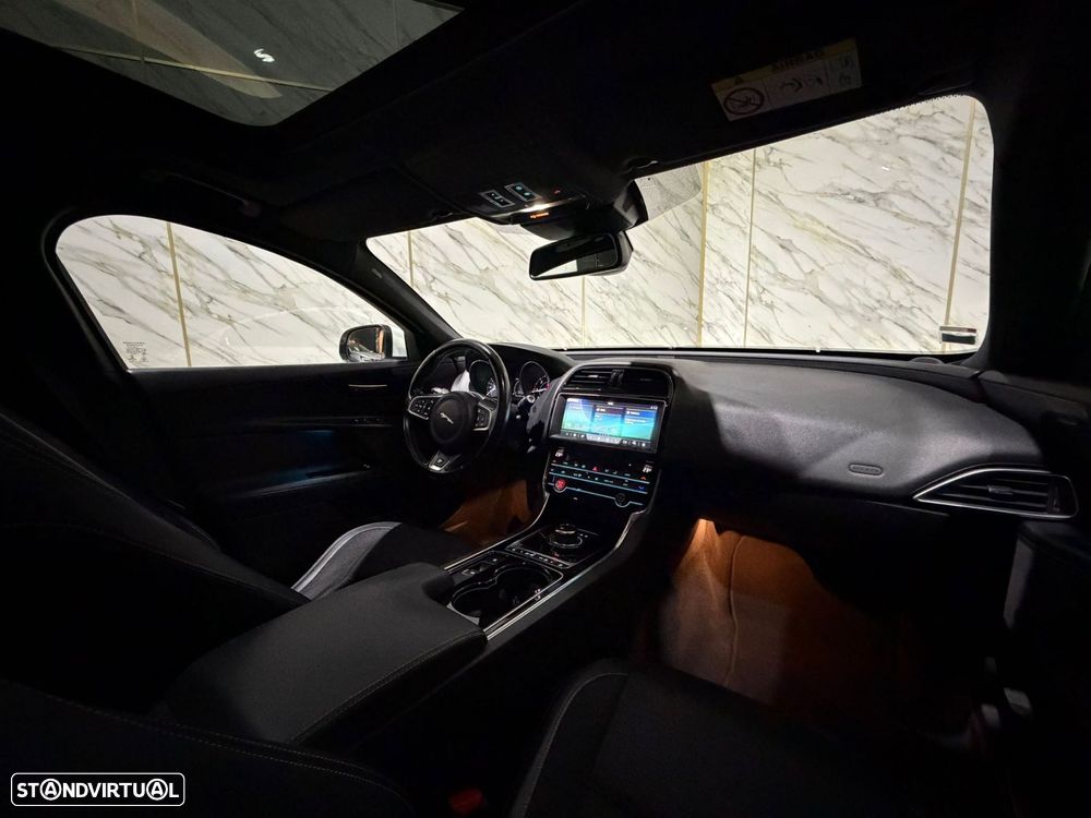 Jaguar XE 2.0 D R-Sport Aut. - 14