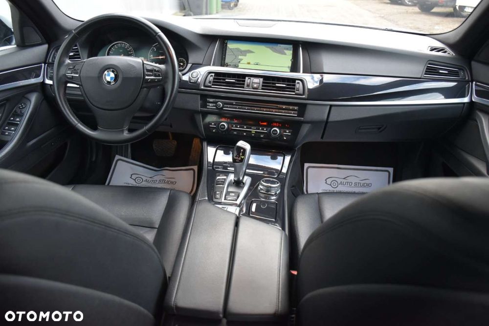 BMW Seria 5 520d xDrive - 5