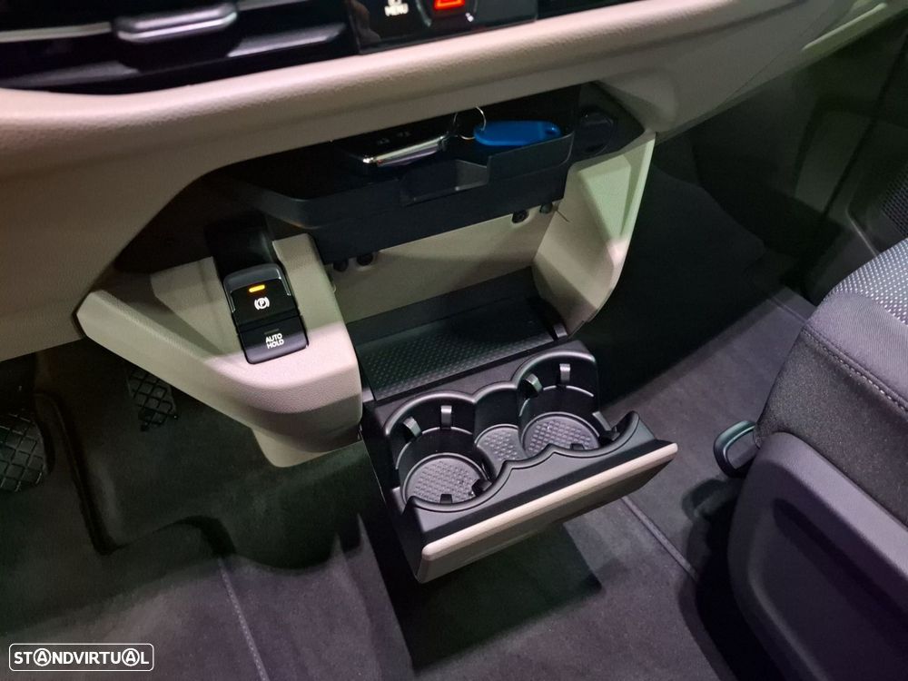 VW Multivan 1.5 TSI e-Hybrid Life DSG - 23