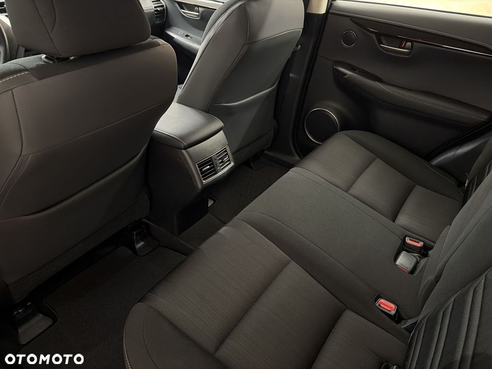 Lexus NX 300h Elegance 2WD - 11