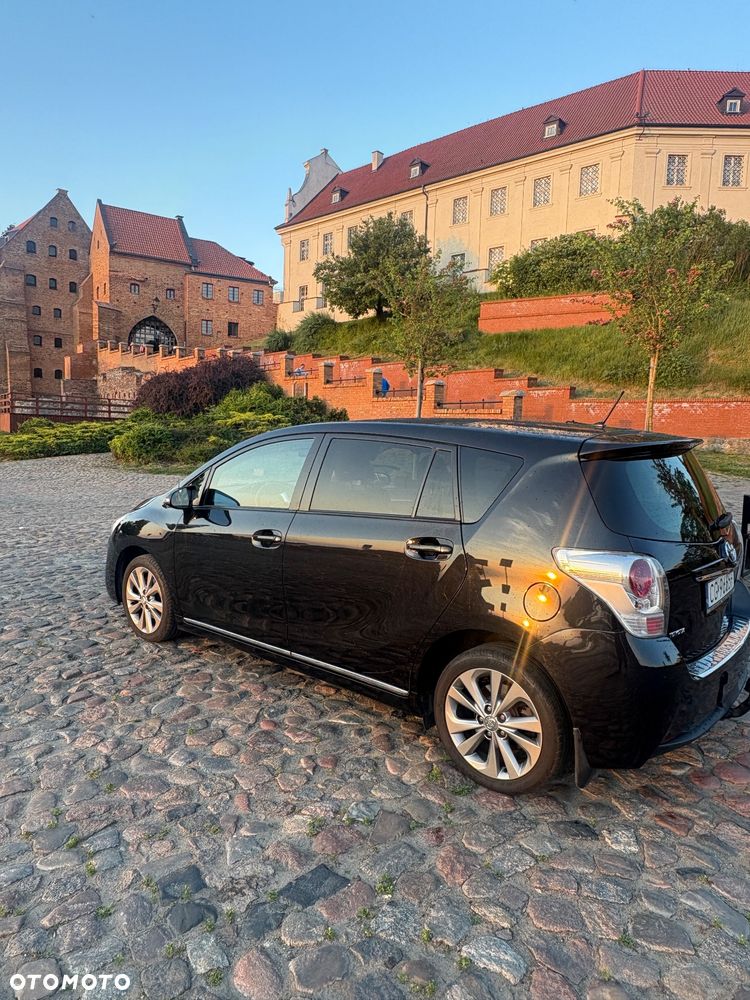 Toyota Verso - 3