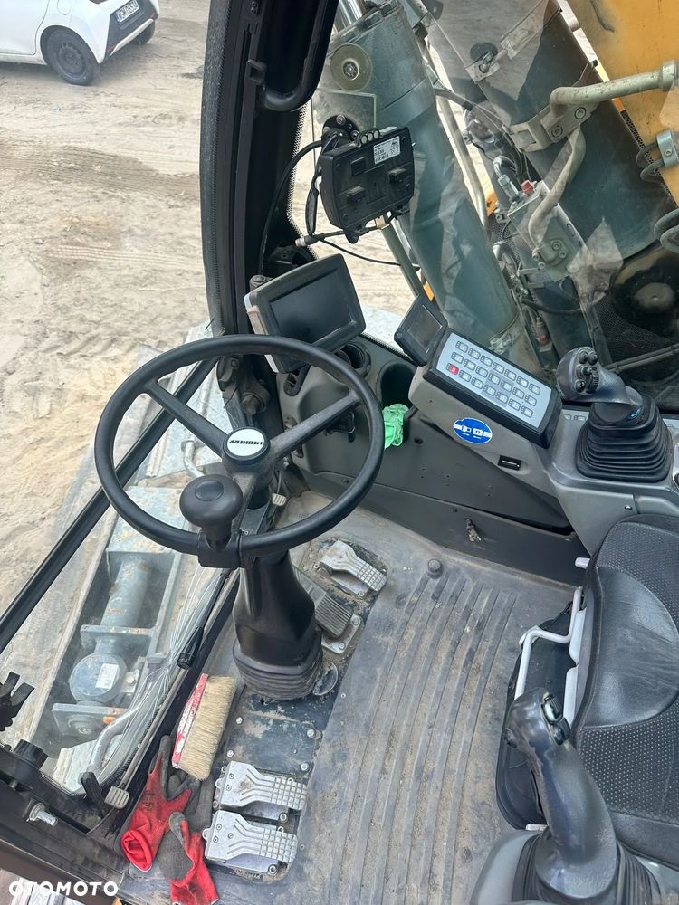 Liebherr A914 compact - 4