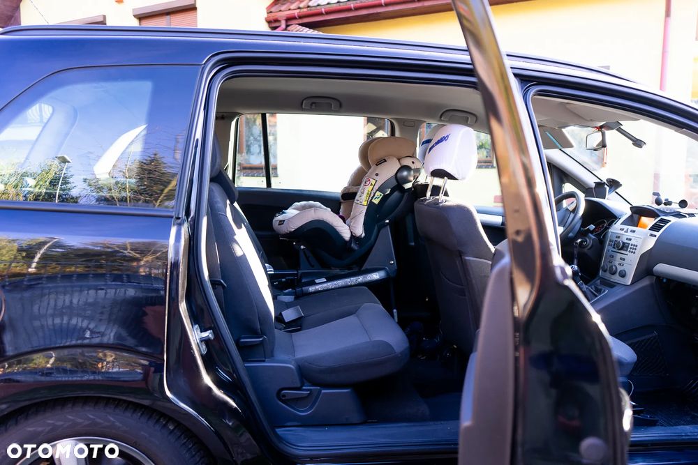 Opel Zafira 1.9 CDTI Essentia - 17