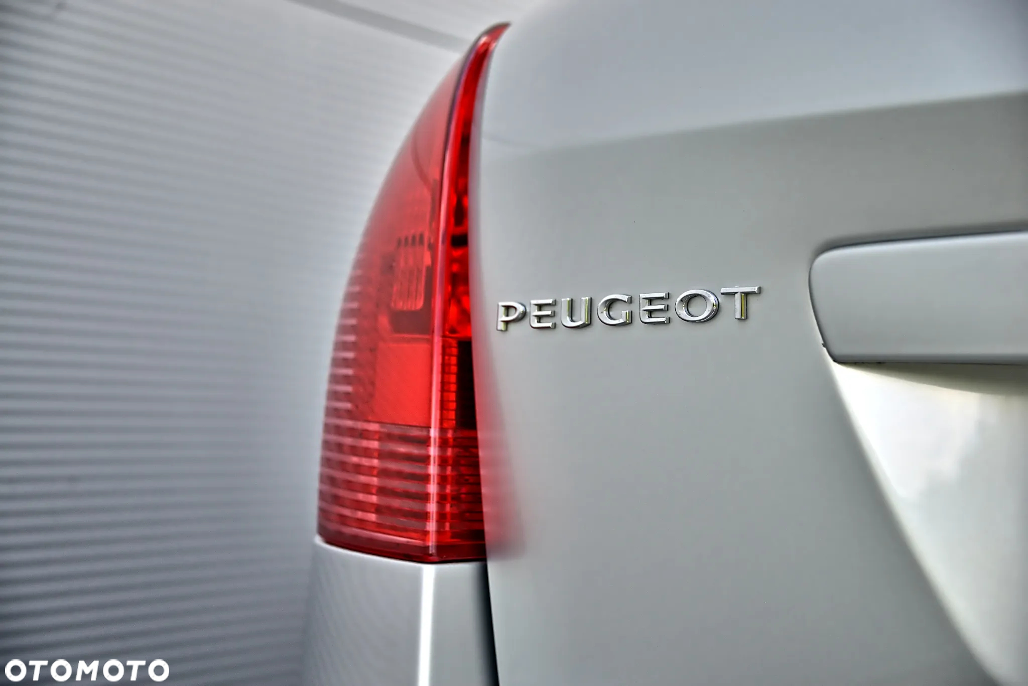 Peugeot 308 SW HDi FAP 110 Premium - 22