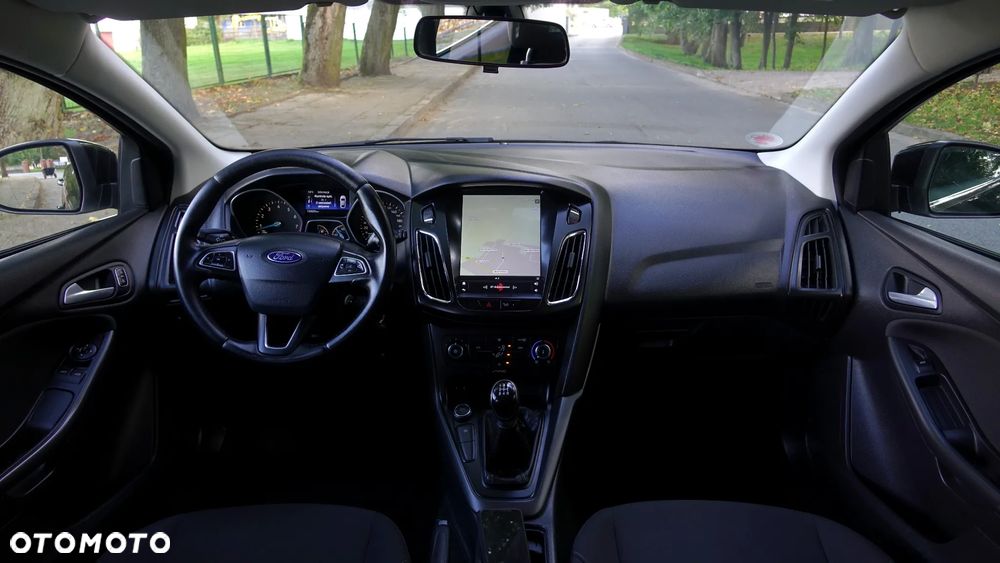 Ford Focus - 10