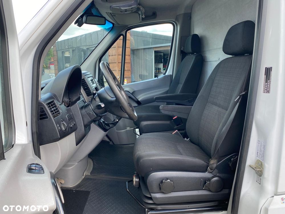 Mercedes-Benz SPRINTER - 9