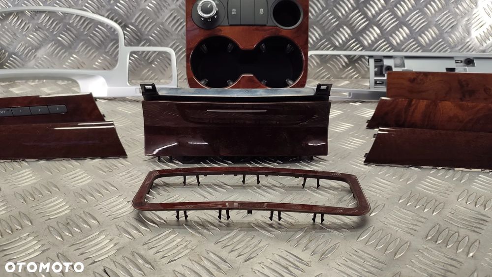 VW TOUAREG 7P 10-18R DEKORY LISTWY OZDOBNE DRZWI KOMPLET CIEMNE DREWNO RAMKI 7P6867439F 7P1819704A - 4