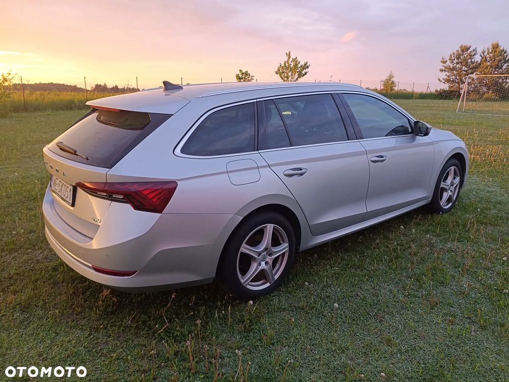 Skoda Octavia 2.0 TSI 4x4 Style DSG - 9