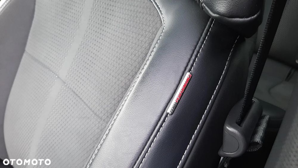 Ford Mustang Mach-E 98kWh AWD GT - 18