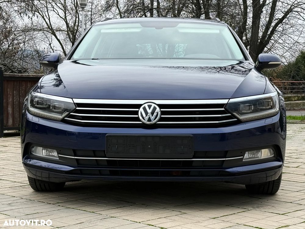 Volkswagen Passat 1.6 TDI SCR DSG Business - 9