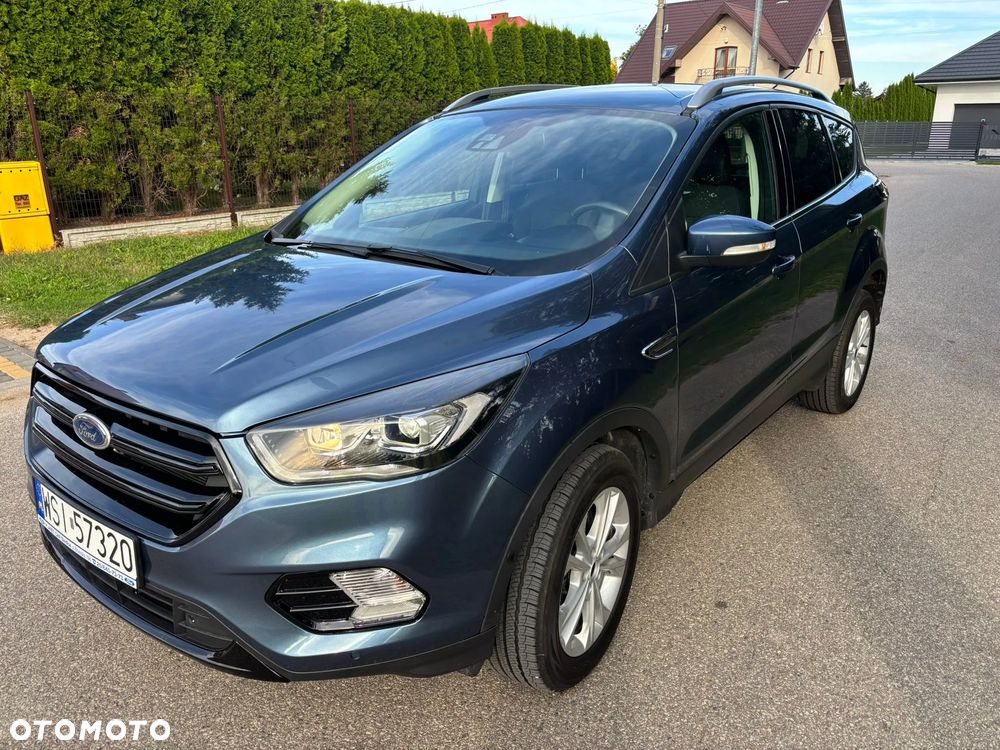 Ford Kuga - 1