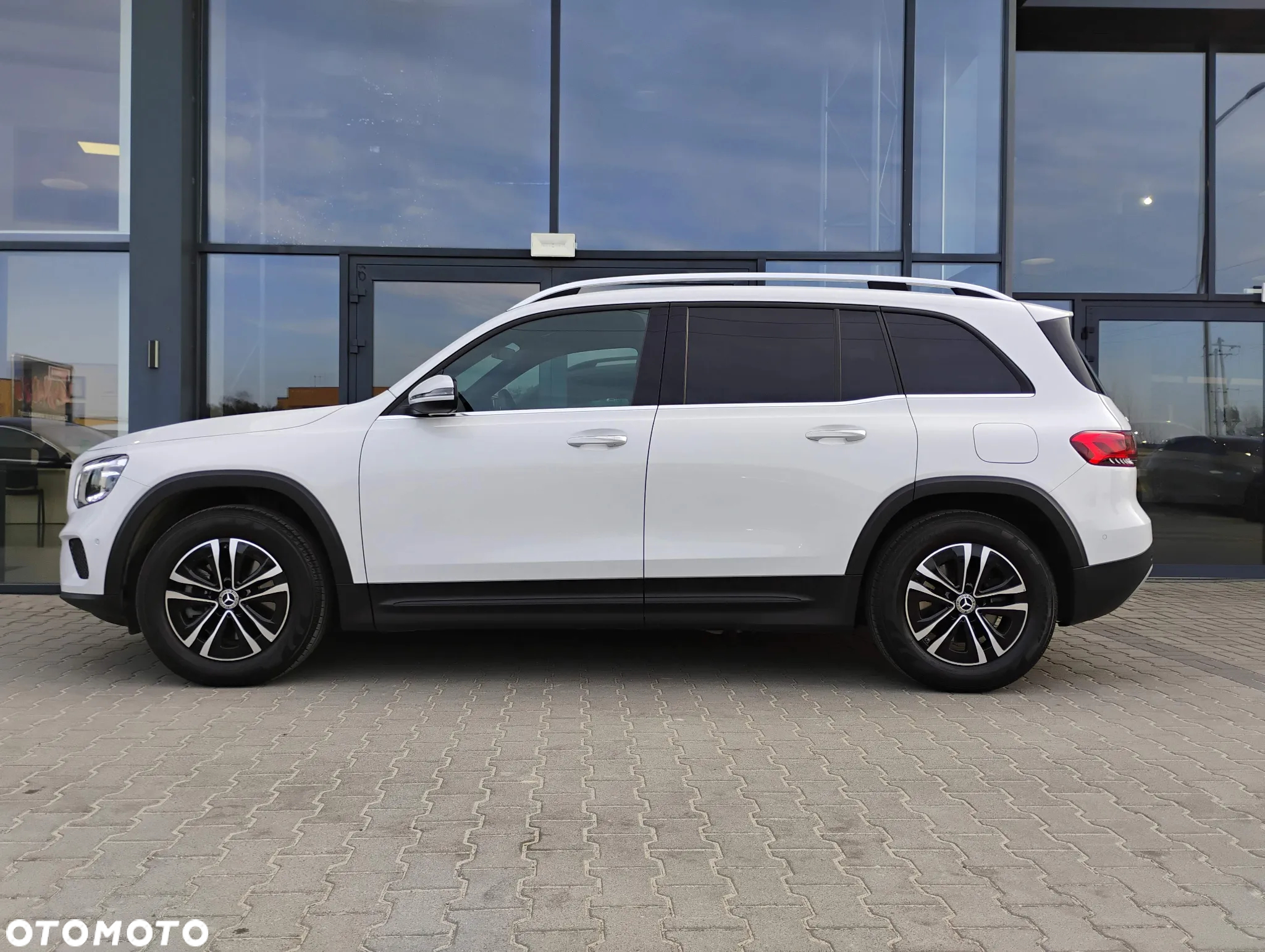 Mercedes-Benz GLB 250 4-Matic Style 8G-DCT - 8