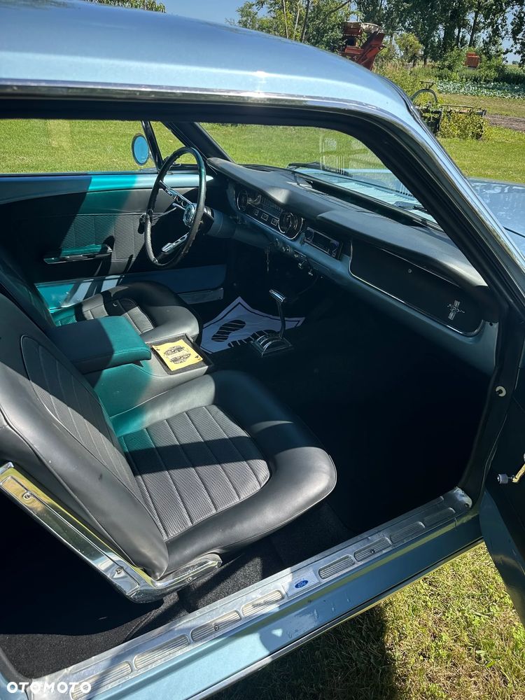 Ford Mustang - 11