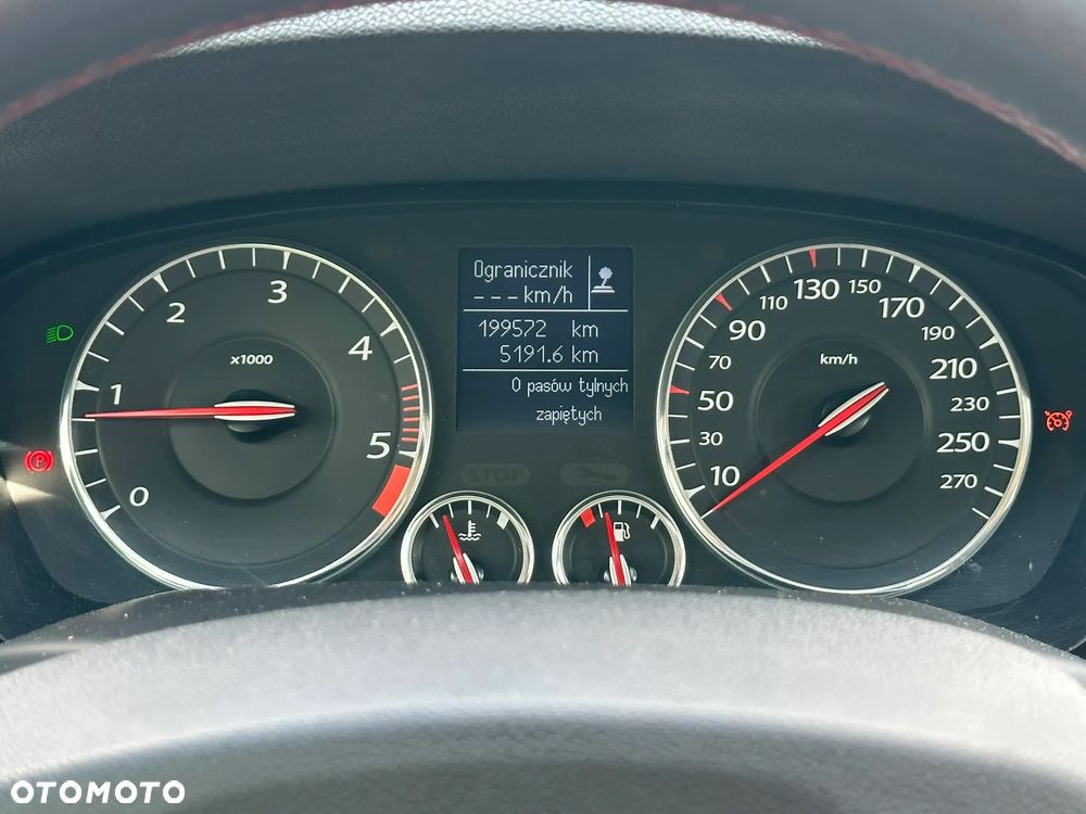 Renault Laguna 2.0 dCi GT - 24